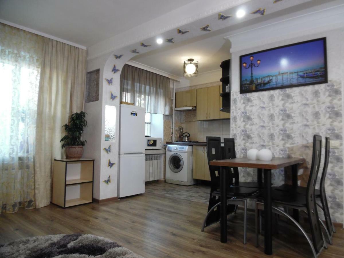 Студия В Центре Скала Khmelʼnytsʼkyy Extérieur photo